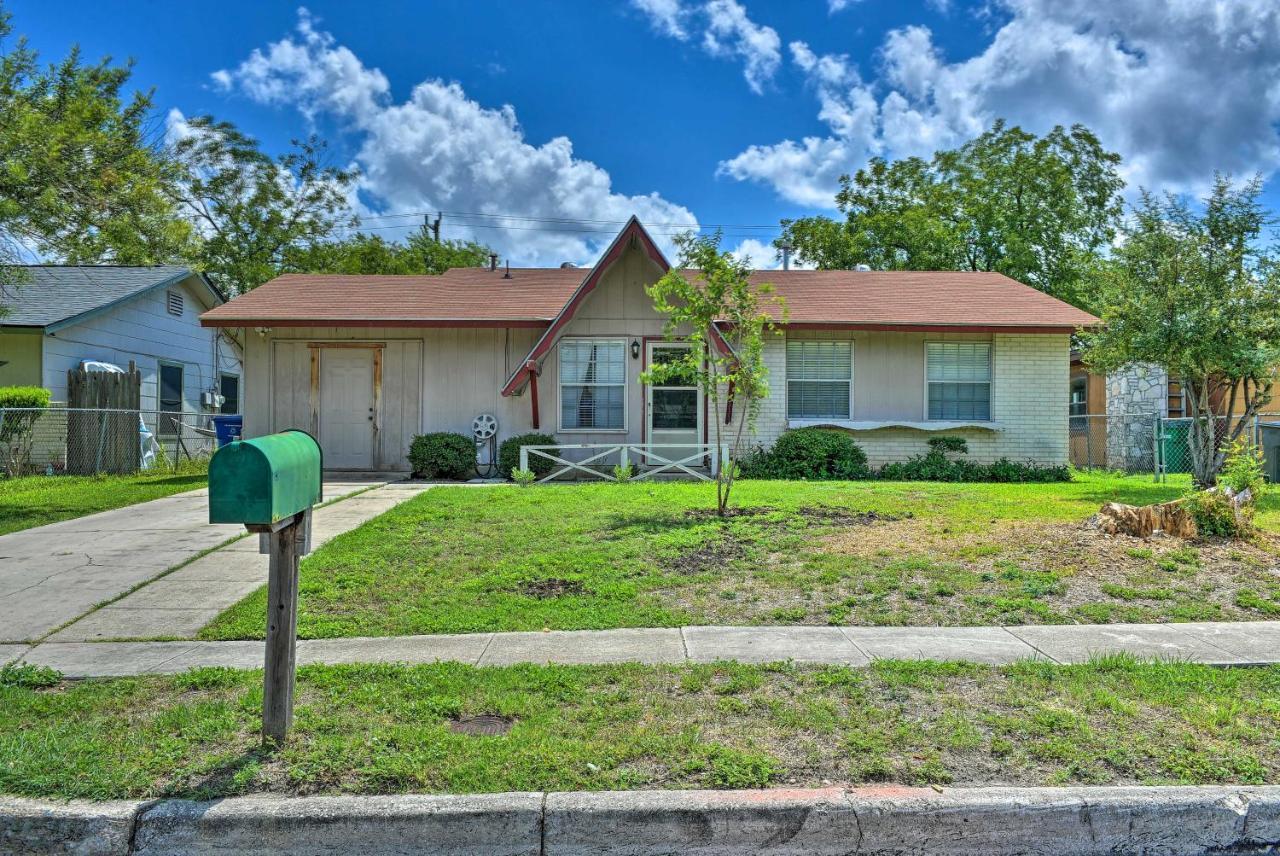 Cozy San Antonio Family Home 3 Mi To Lackland Afb Bagian luar foto
